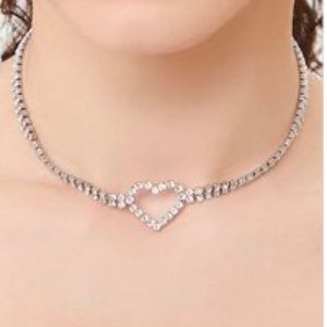 Forever 21 Faux gem heart choker necklace